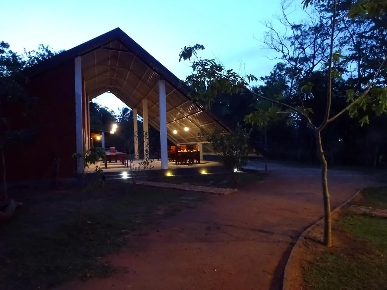 Hotel Kadulla Resort Habarana